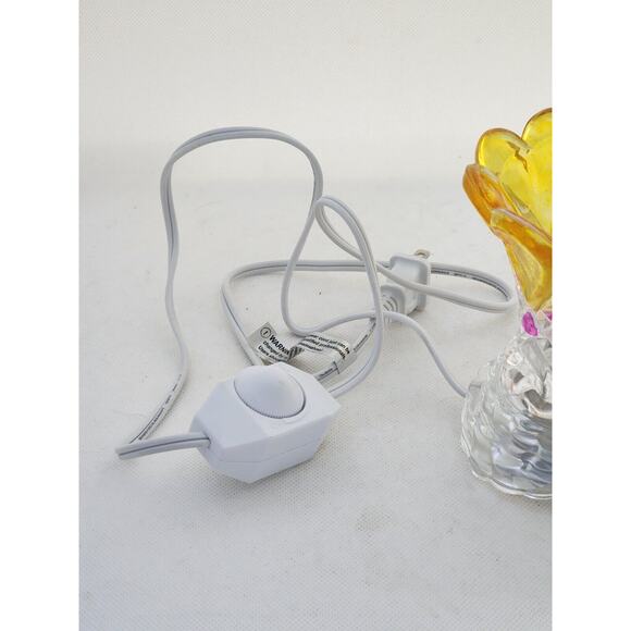 NIGHTLIGHT-Clear-Yellow Hearts-Cut Glass-On/Off Switch-Soft Light - Picture 6 of 12